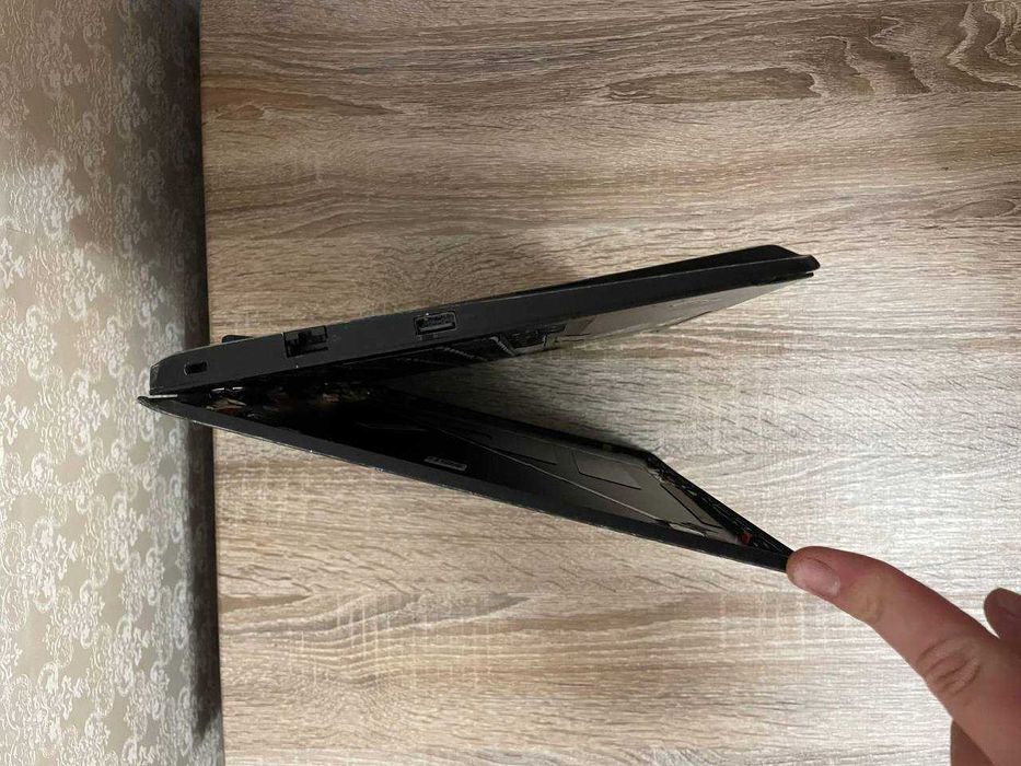 Ноутбук Lenovo ThinkPad Gen4  12-го  покоління на запчастини