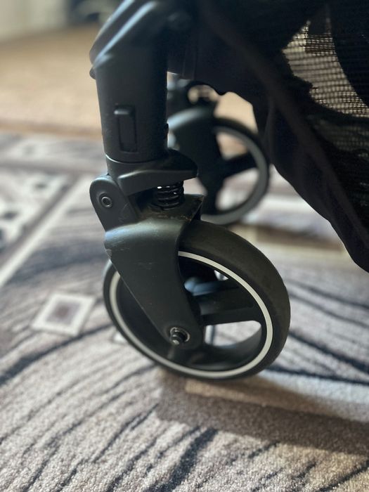 Коляска babyzz b100, в гарному стані, з 6ти місяців, дуже зручна