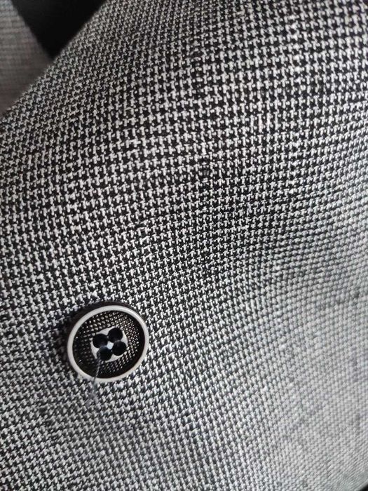 Костюм трійка, класичний костюм, костюм на випускний