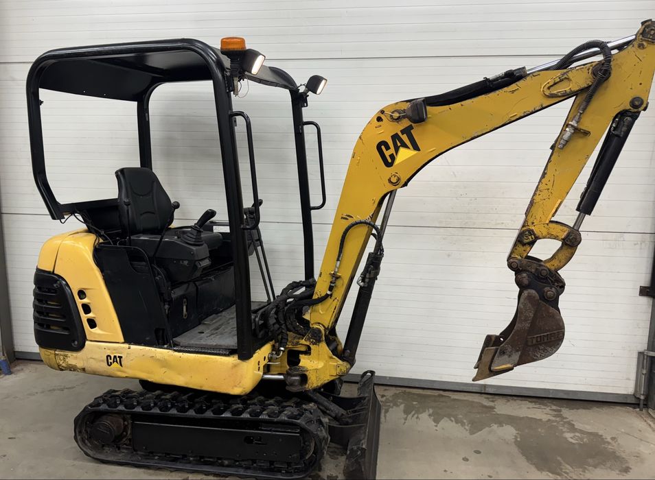 Minikoparka Cat 301,5