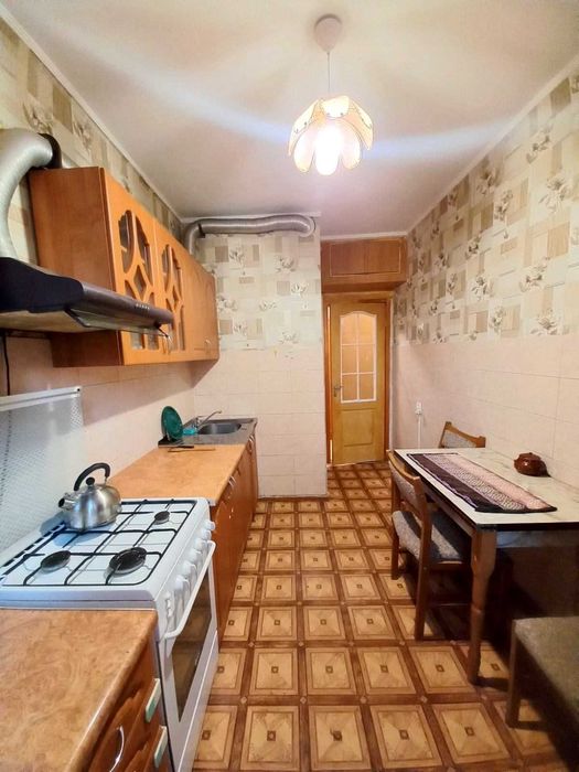 Оренда 3 кім на Жадова