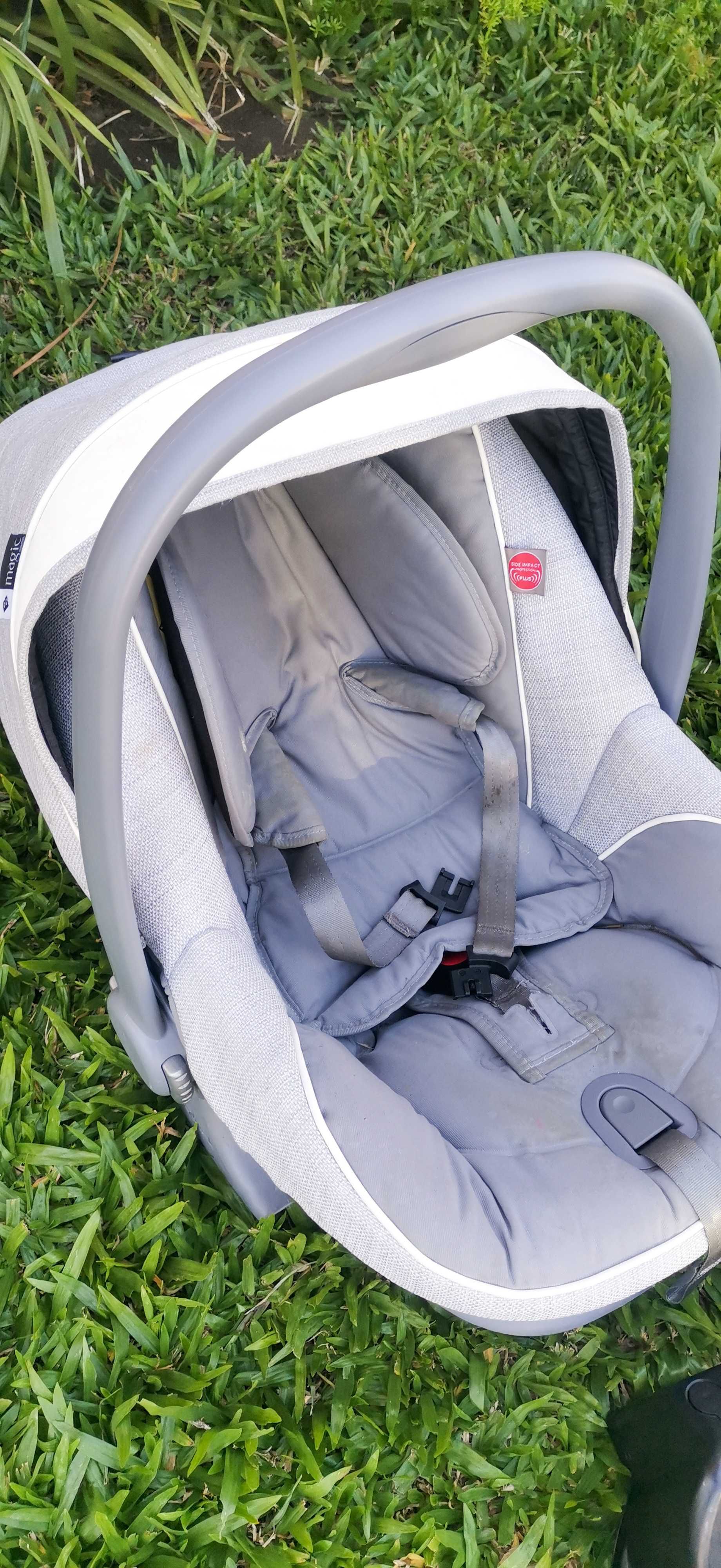 Conjunto carrinho de bebé da Bebecar