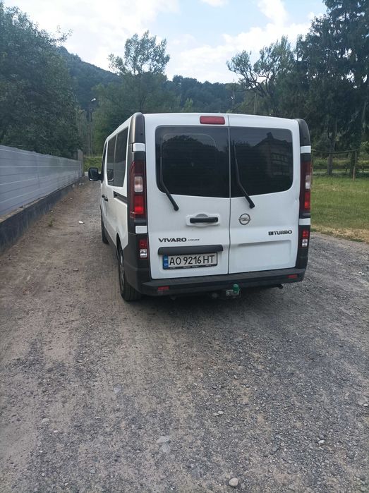 Авто Opel Vivaro -2015 рік