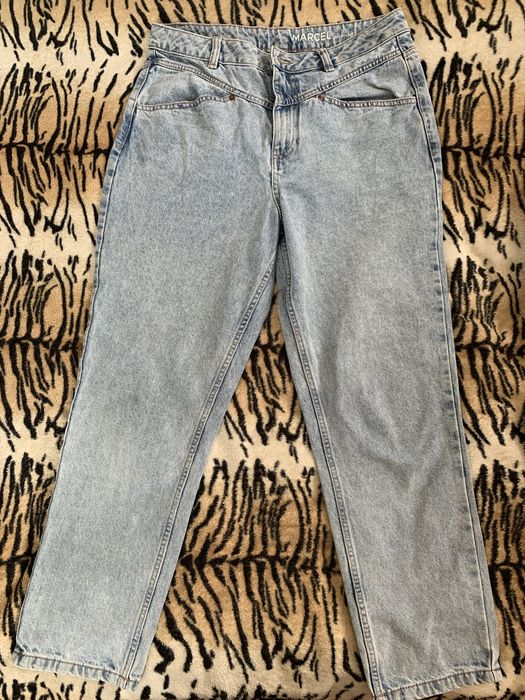 Джинси MOM світлого кольору