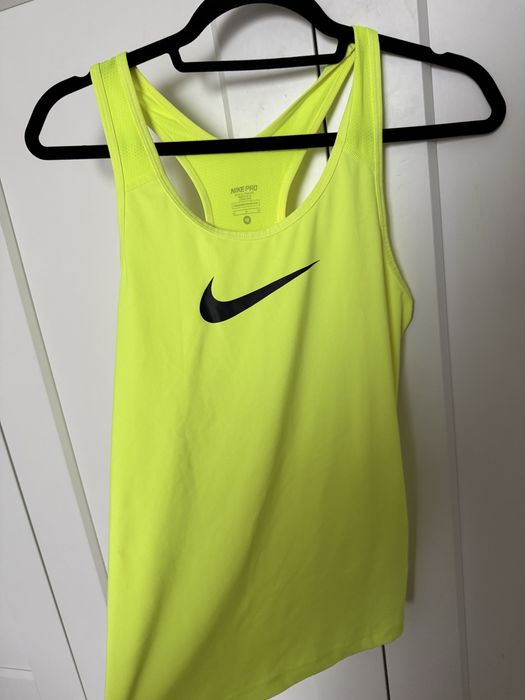 Nike / bluzka fitness/ siłownia / Gym / M / neon