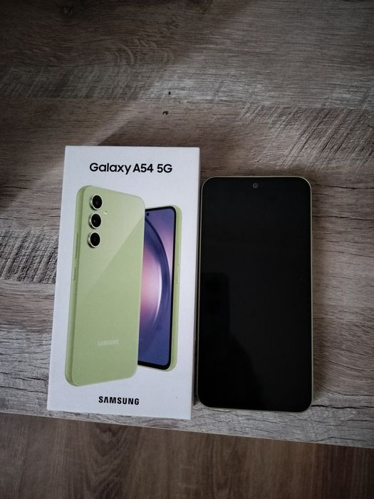 Продам телефон самсунг. Вживаний