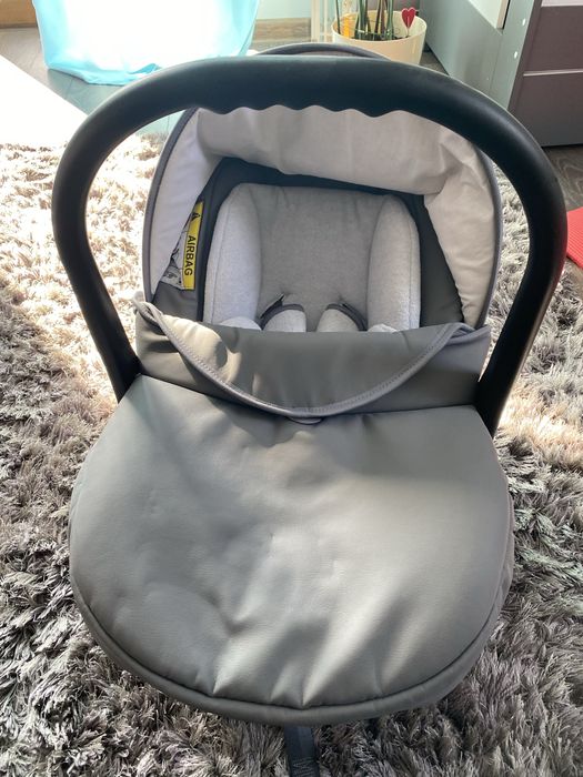 Fotelik nosidełko 0-10 kg