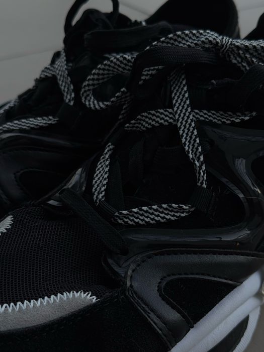 Чоловічі кросівки чорні