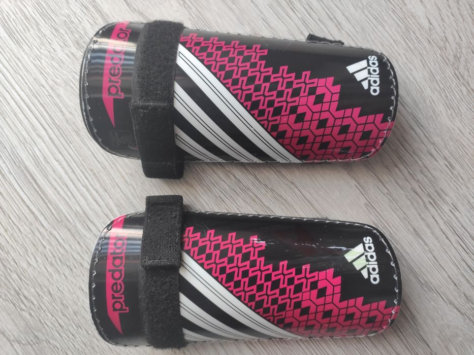 Ochraniacze piłkarskie Adidas roz S 140/160