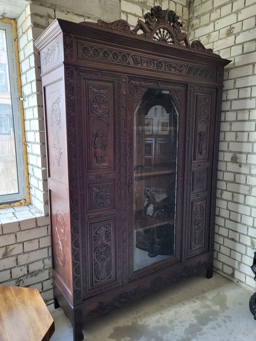 Антикварна бібліотека 19.ст