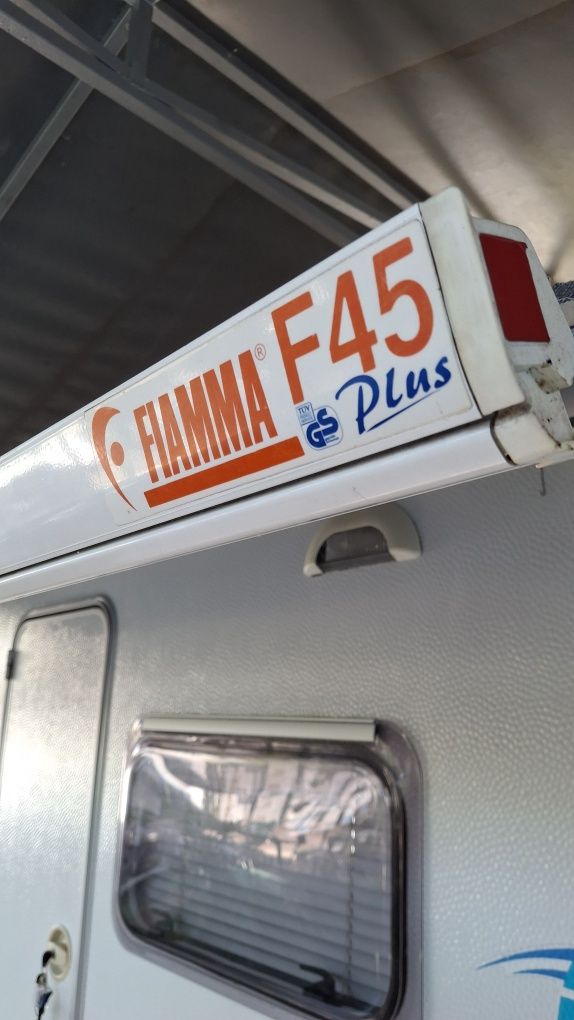 Vendo estore para caravana/autocaravana