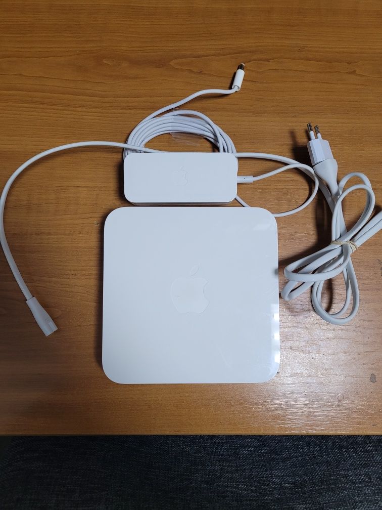 Airport Extreme 802.11n (5th Generation) A1408