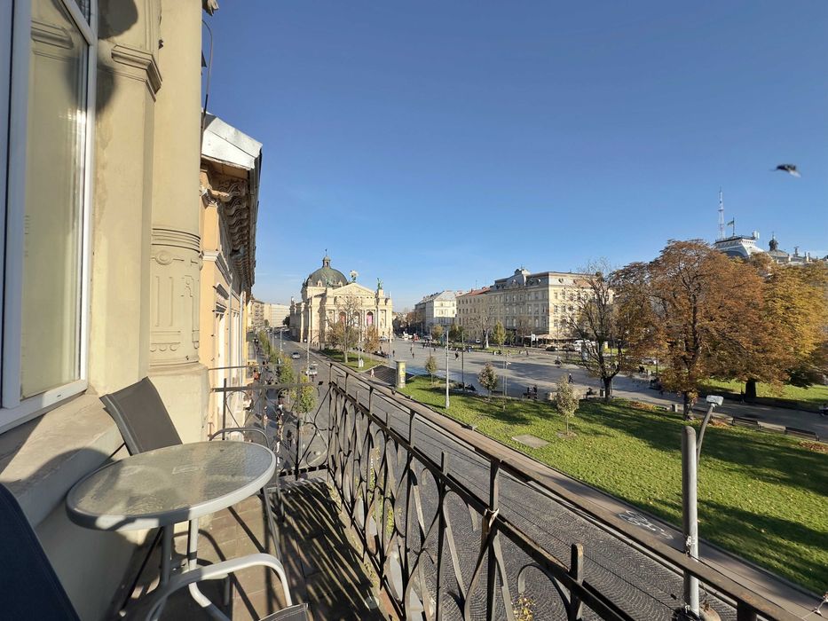 Оренда 3 - кімнатної квартири у ЦЕНТРІ МІСТА Проспект Свободи 29