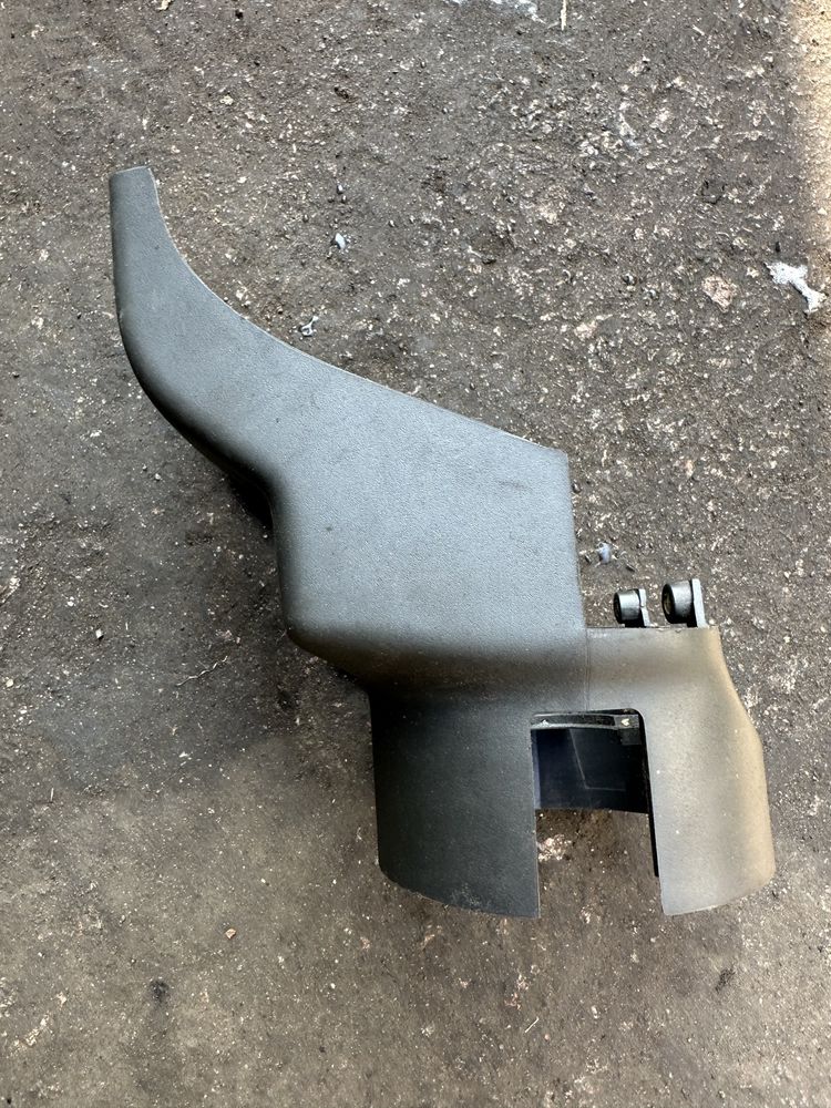 Кожух руля Mercedes Vito 639, Viano пластик подрулевой A6396881106