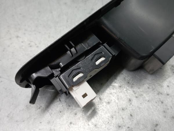 Comando / botão / interruptor vidros trás direito CITROËN C3 III (SX)