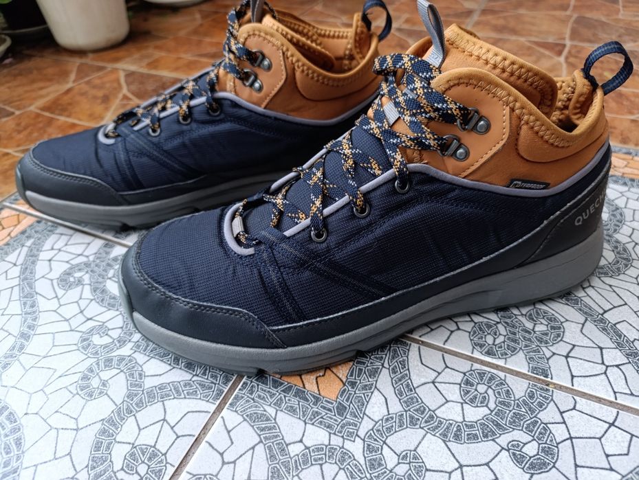 Queshua 46p. Чоловічі трекінгові черевики waterproof.