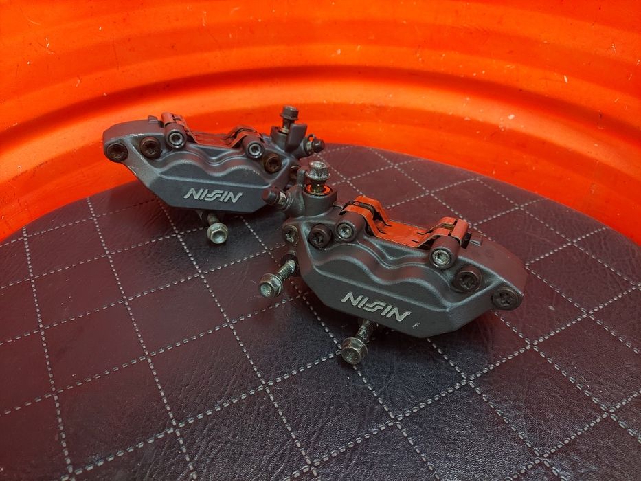 Zaciski Honda CBR 600 F4/F4i/Sport 929/954/900RR przód lewy prawy