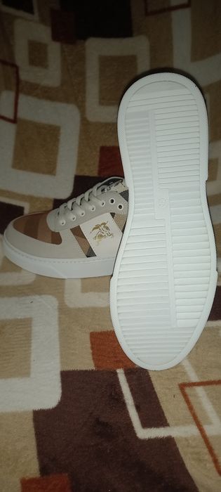 Чоловічі кросівки Burberry