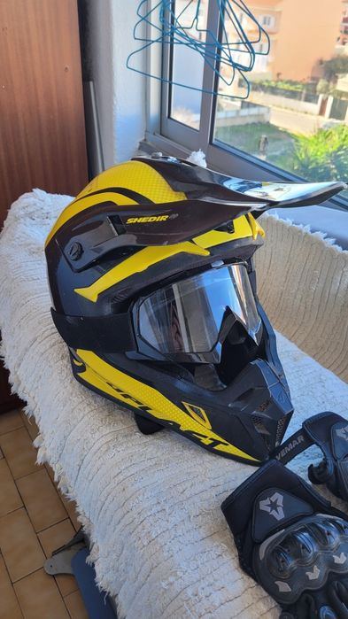 Capacete + óculos e luvas M