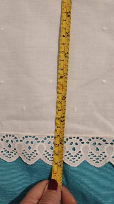 Naperons de linho fino com aplicação de bordado