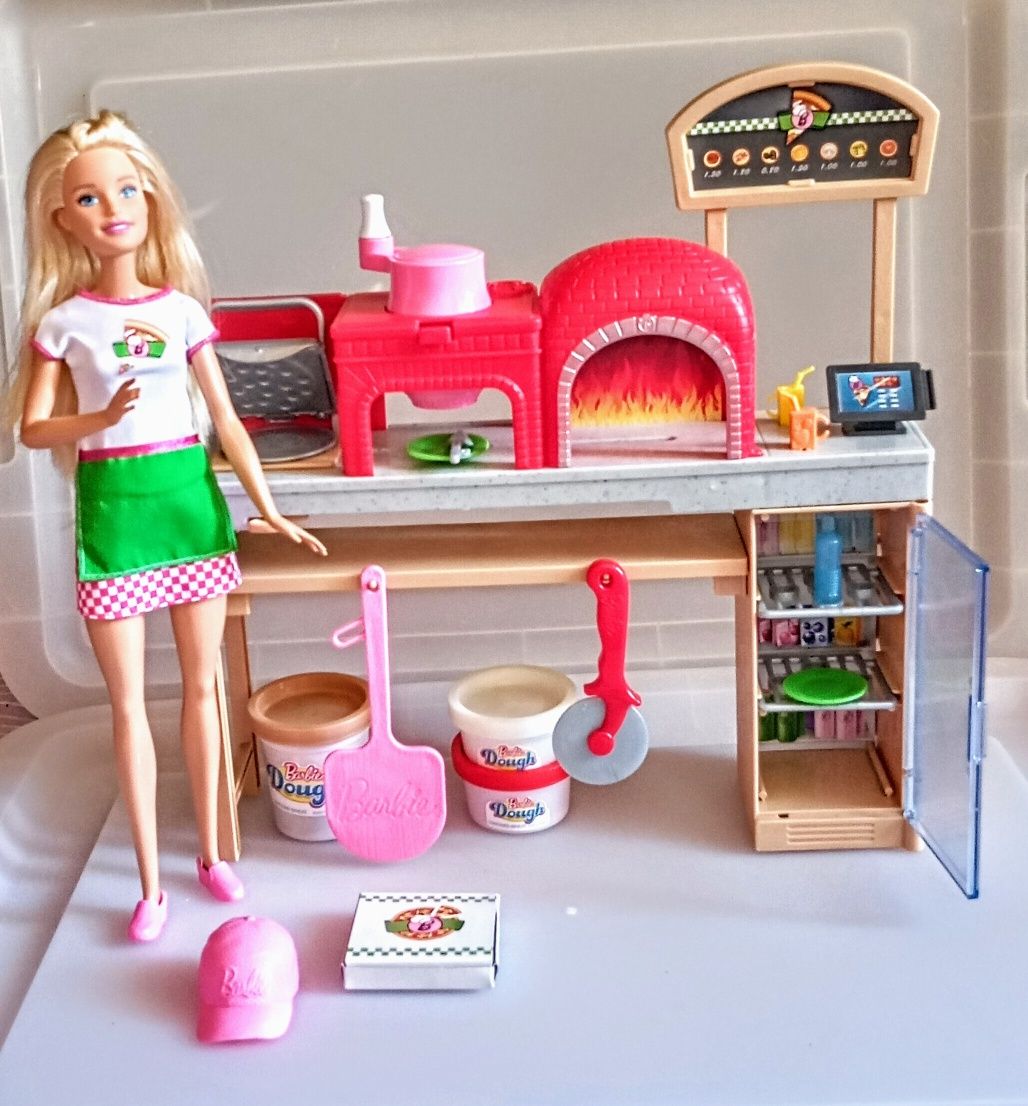 Barbie Pizzaria 2015.