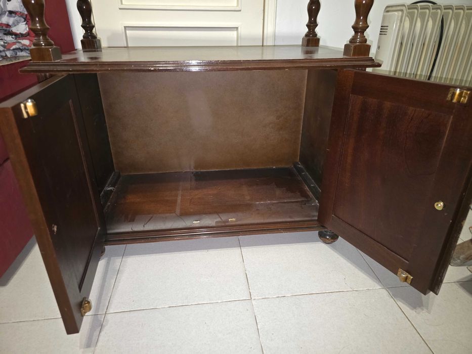 Movel de tv, entrada, corredor