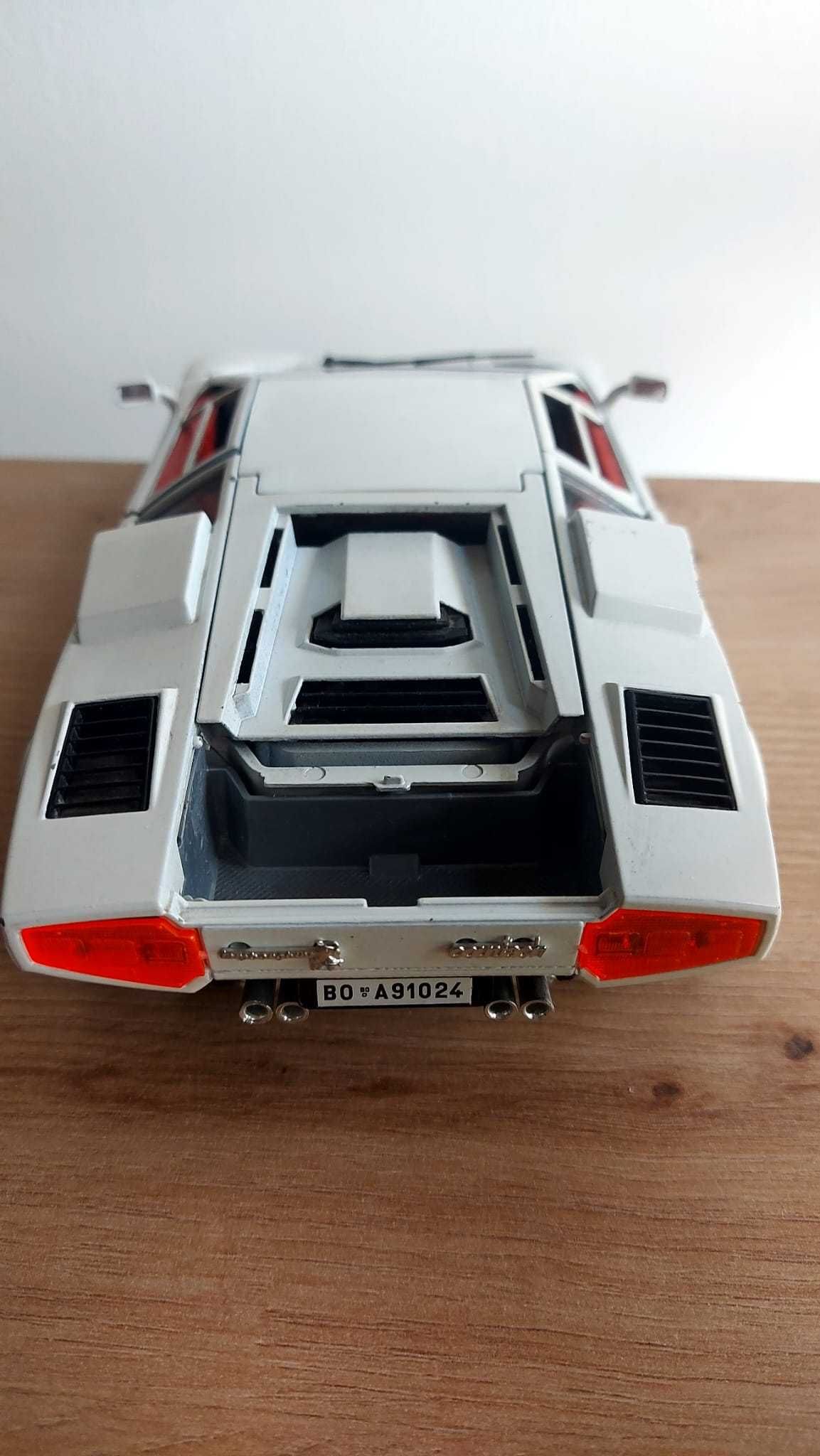 Burago Lamborghini Contach 1988 1/18