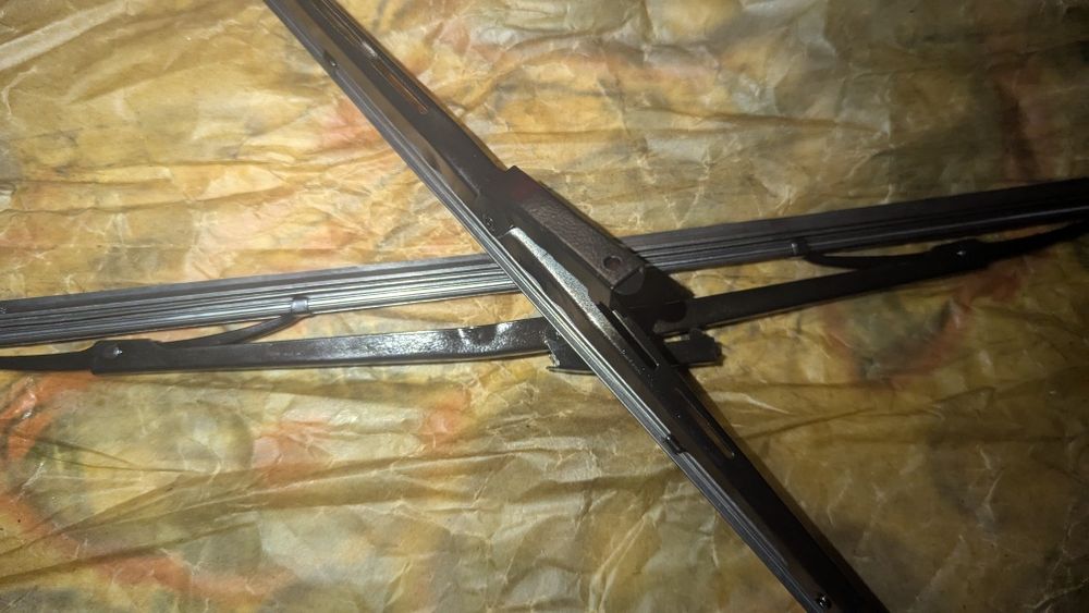 Комплект щетки стеклоочистителя ваз 2101 330мм СССР