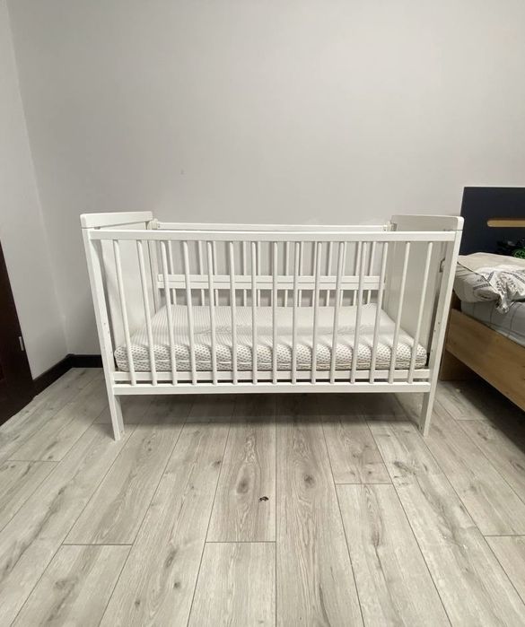 Ліжко дитяче Дубик-М Ведмедик з маятником біле + матрац