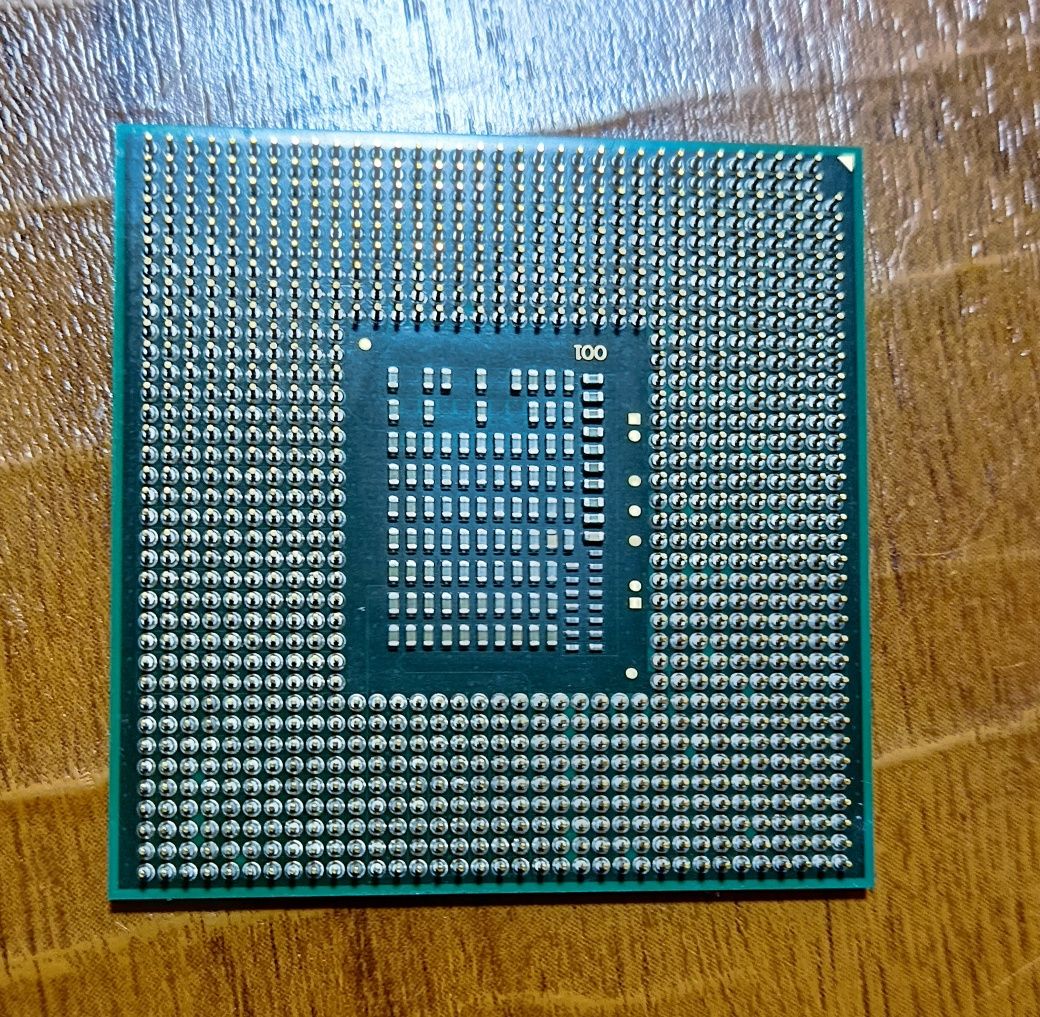 Процесор Intel Core i3 2330M