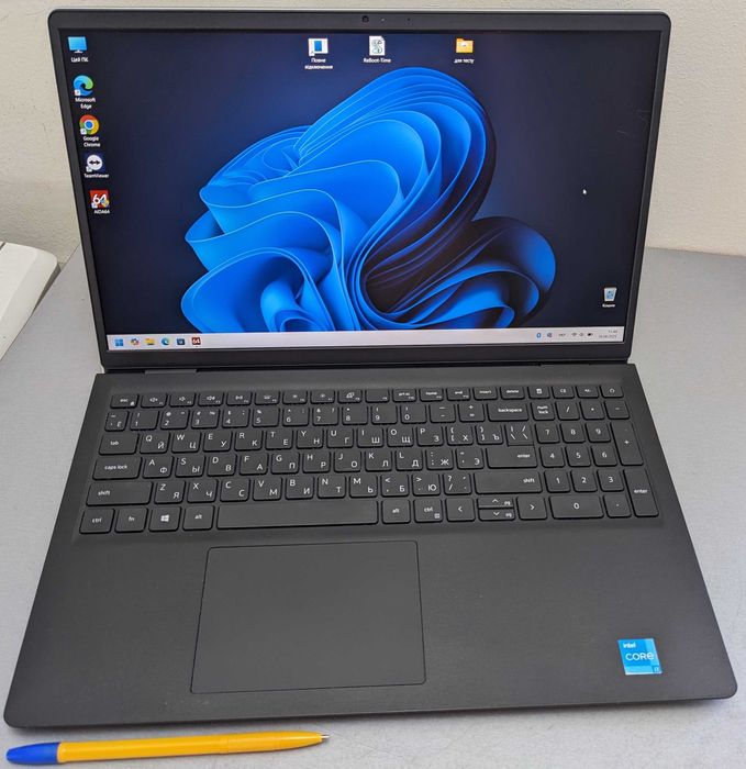 Dell Vostro 15 3510 FHD IPS 15,6" i3-11Gen/8Gb/SSD NVMe 256Gb/3год/гар