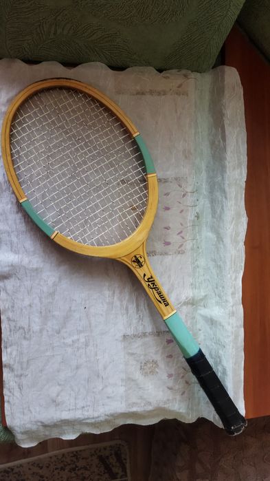 Ракетка для большого тениса