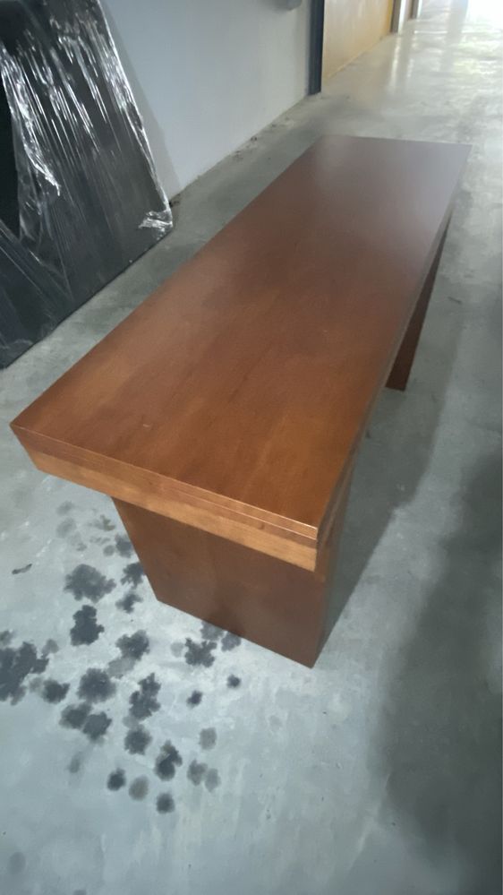 Mesa em Nogueira Natural - Extensivel