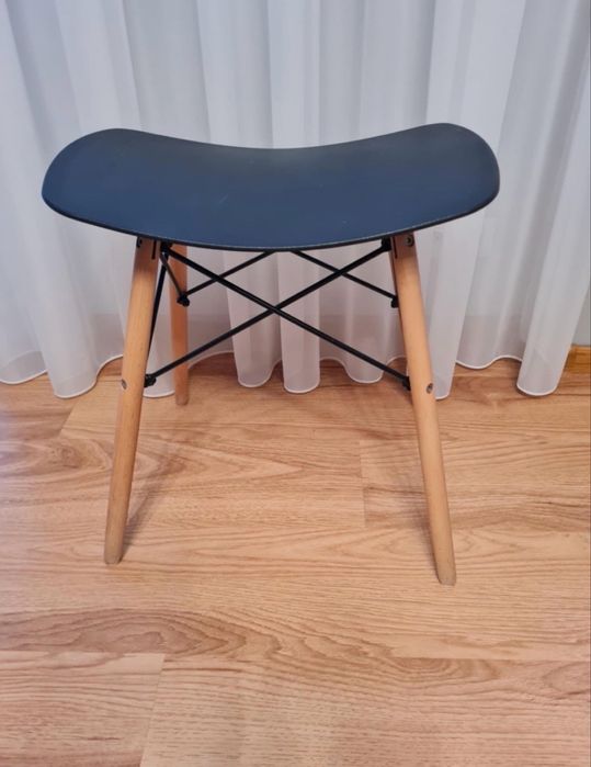 Taborety/stołki 2 szt.