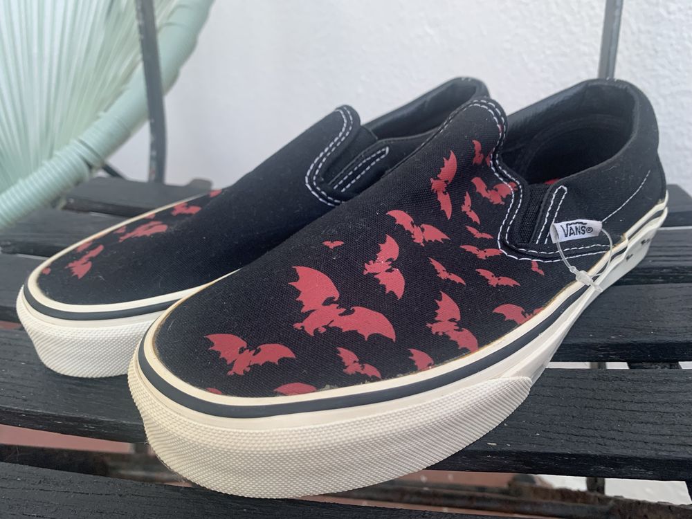 Tenis vans slip on novos