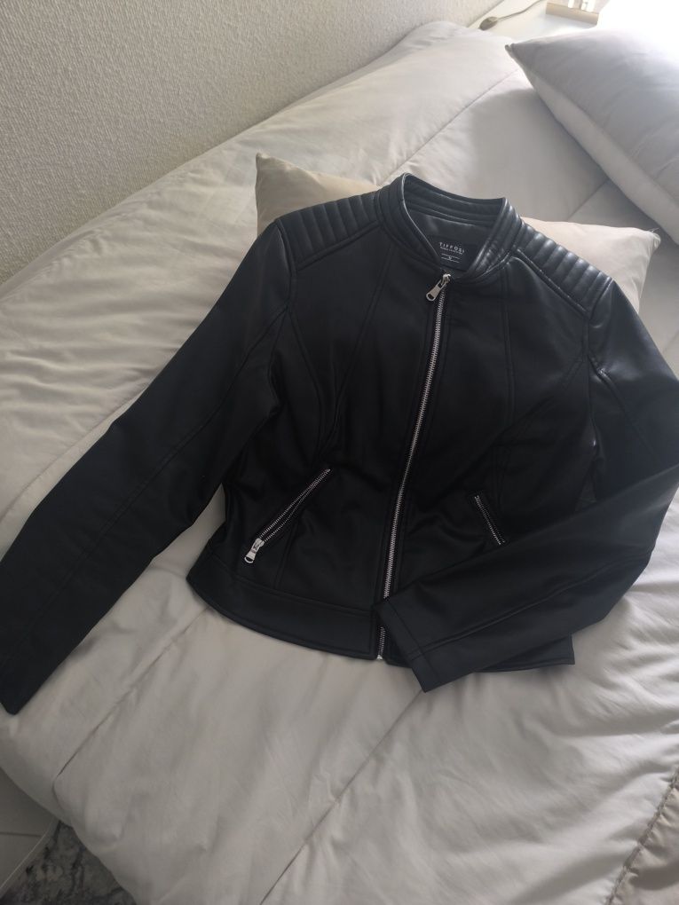 Blazer  preto em pele