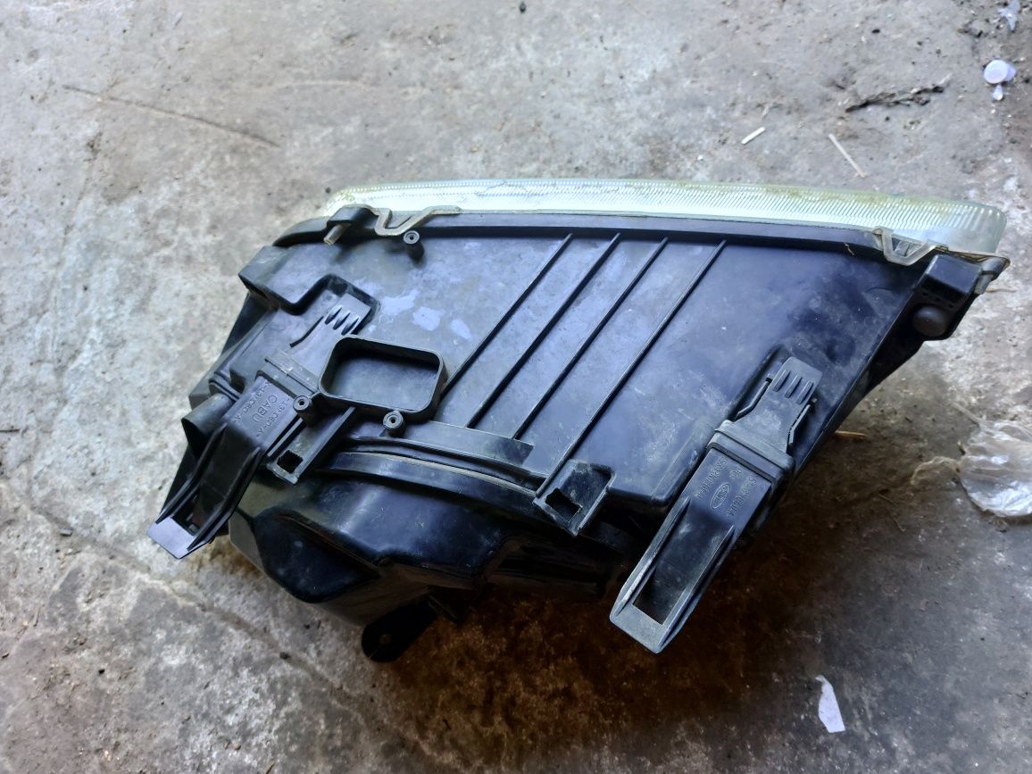 Lampy ford focus