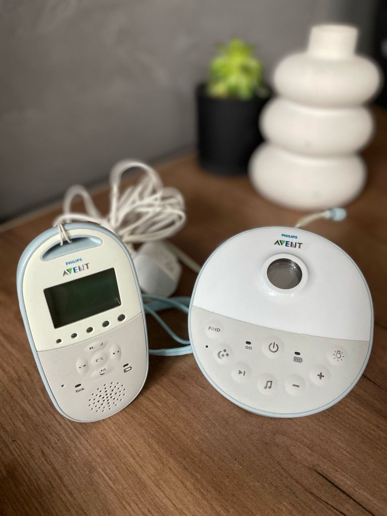 Niania elektroniczna Philips Avent z projektorem DECT SCD580