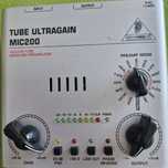 Pré amplificador valvulado Behringer Tube Ultragain MIC200