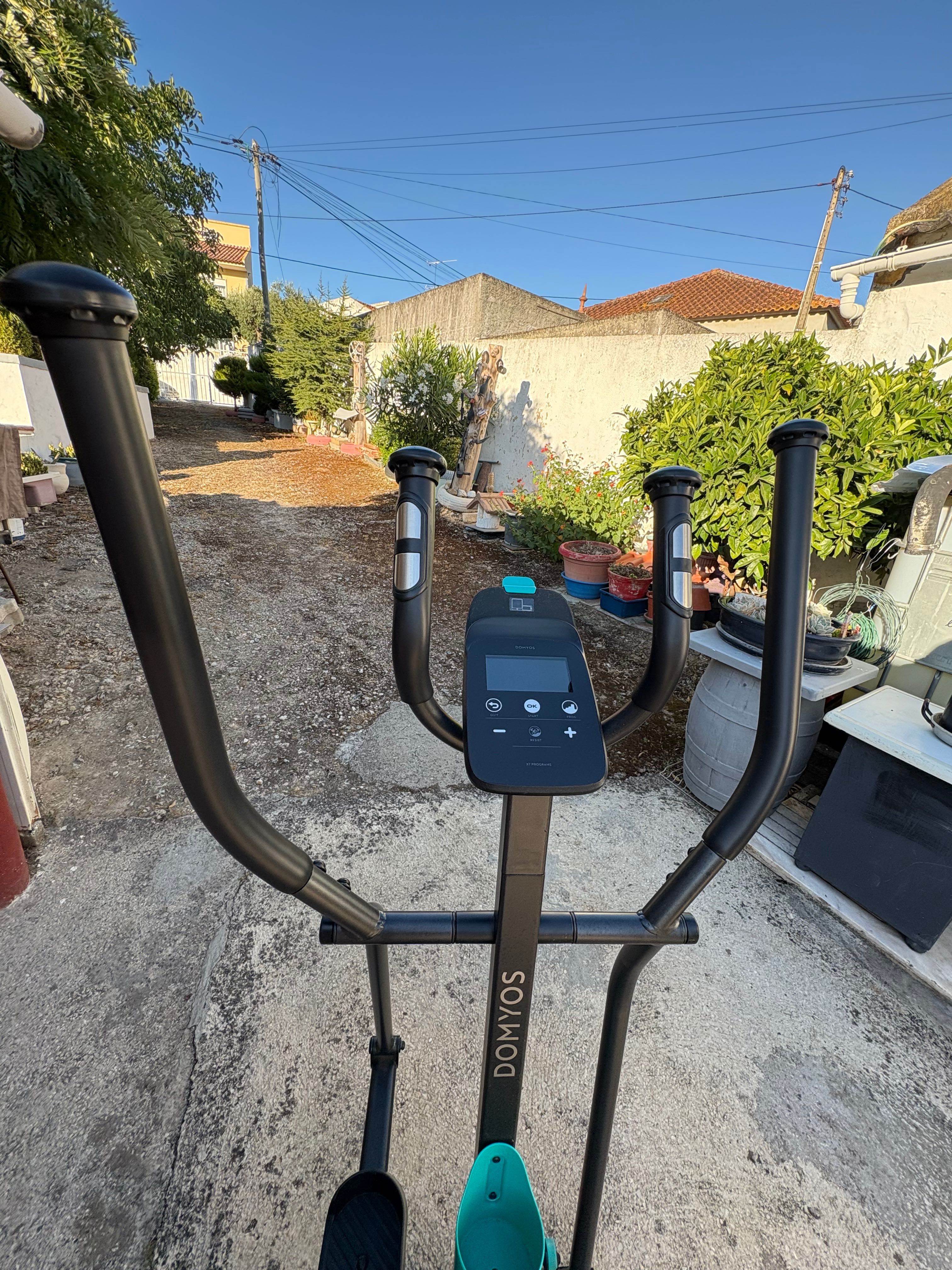 Bicicleta Elíptica Domyos Essential 120 – Pouco uso!