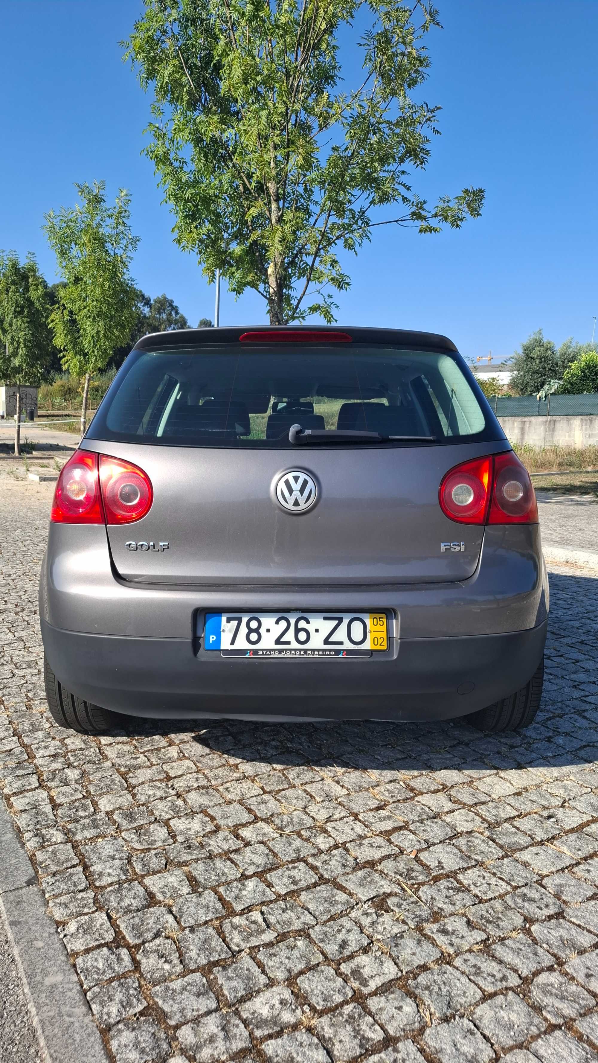 VW Golf V 1.6 Gasolina – 105cv – Nacional