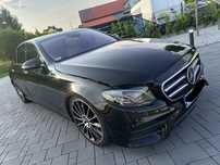Mercedes-Benz Klasa E E220d 4Matic AMG skóra alufelgi panorama krajowy