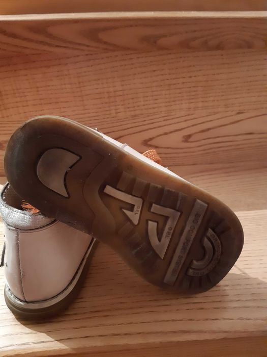 Детские  демисезонные  ортопедические кожаные ботинки Kodo