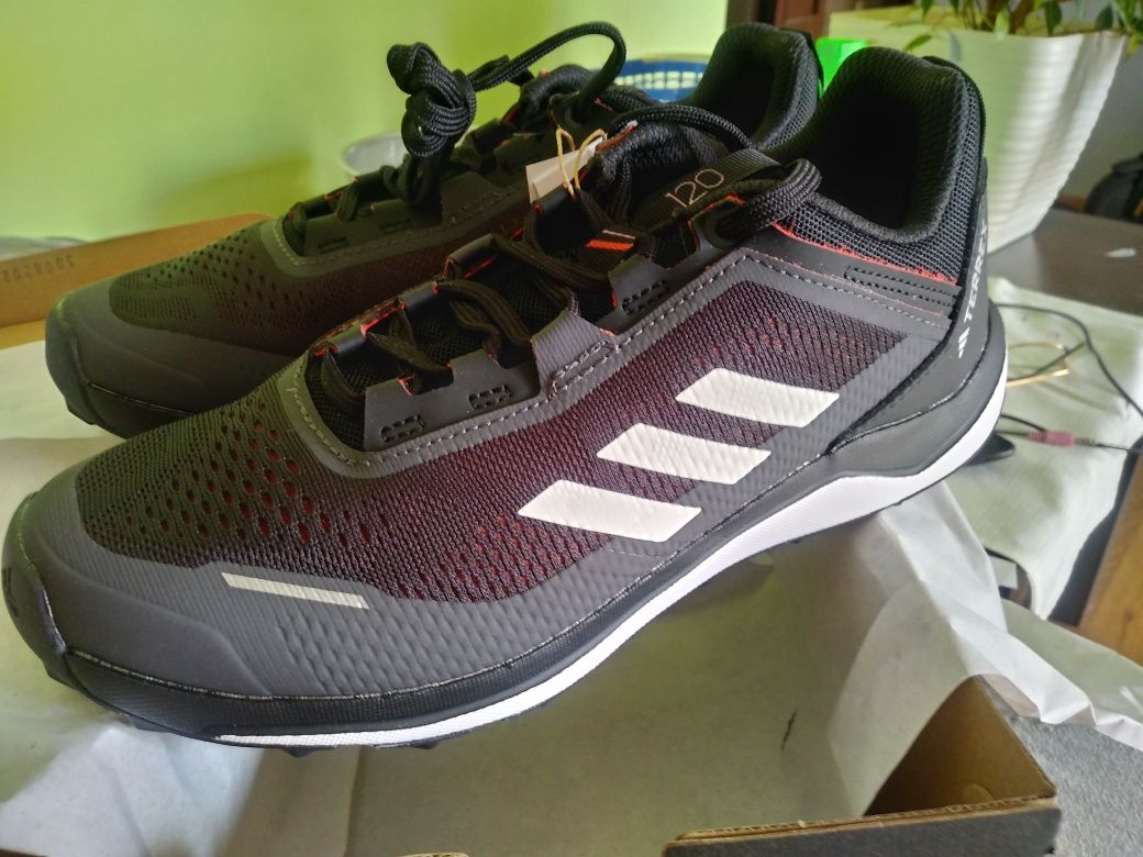 Buty adidas terrex agravic flow roz.39 1/3(25 cm.)