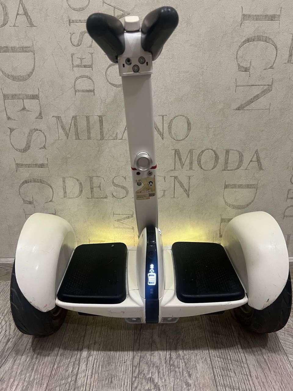 Гироскутер  представлен гироскутер Ninebot by Segway miniPRO