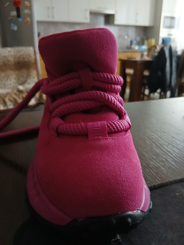 Sprzedam nowe buty