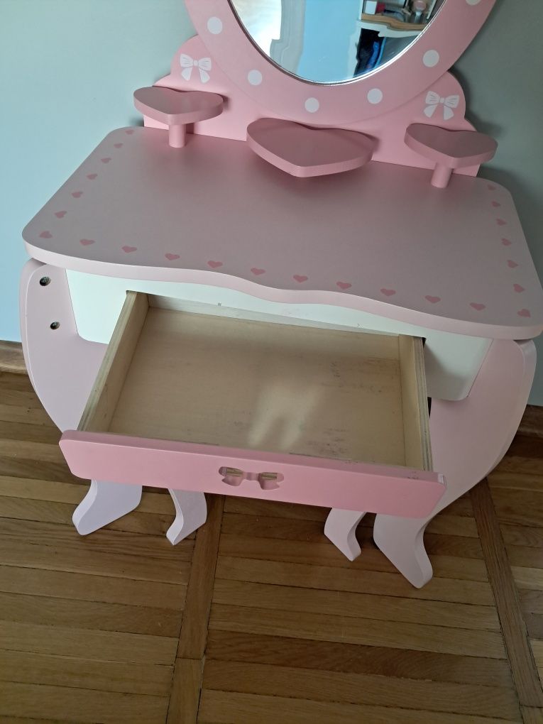 Drewniana toaletka z lustrem + taboret i poduszka Play tive