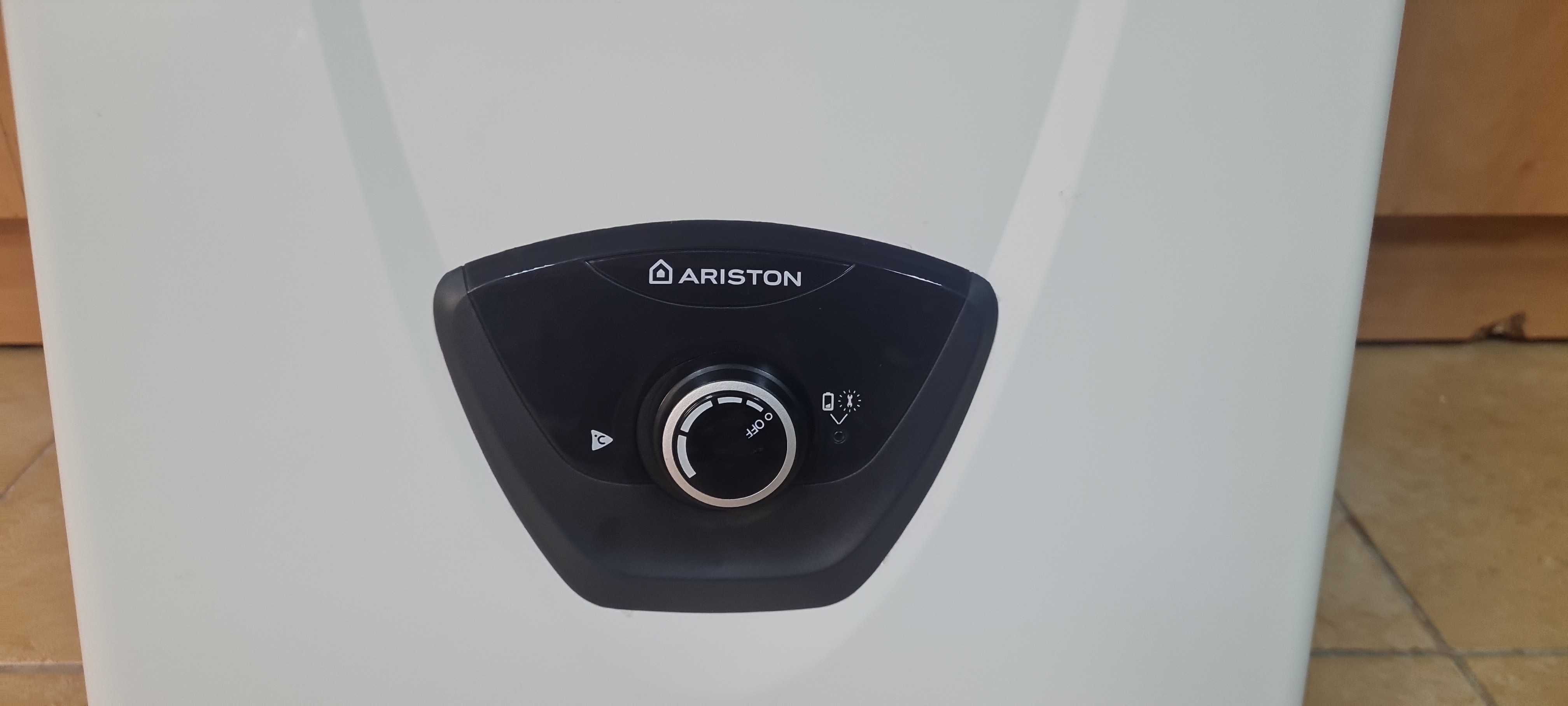 Podgrzewacz gazowy przepływowy Ariston  FAST EVO X ONT 11 NG