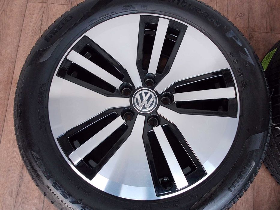 Koła Vw Passat T-Roc Cady Turan Skoda 17 5x112 ET41 Pirelli 215/55/17