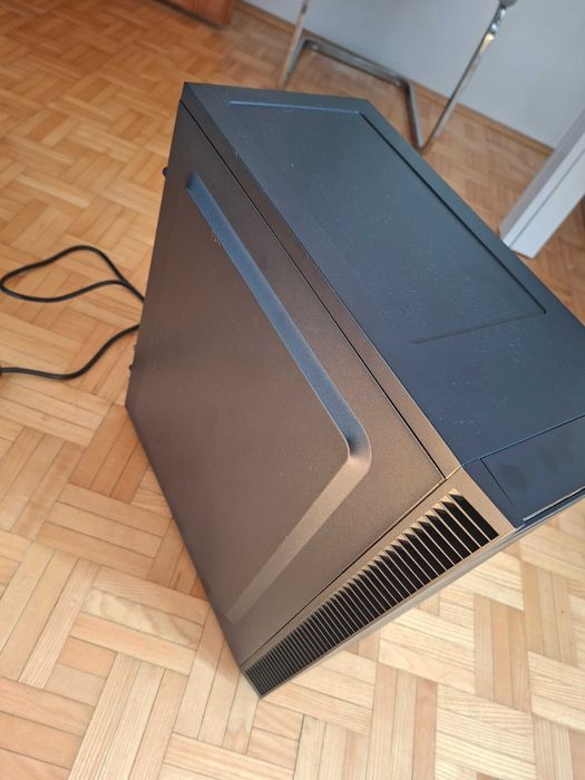 Komputer i5-14400 (4,7GHz) SSD1TB (M.2) 32GB DDR5 WIFI Stacjonarny